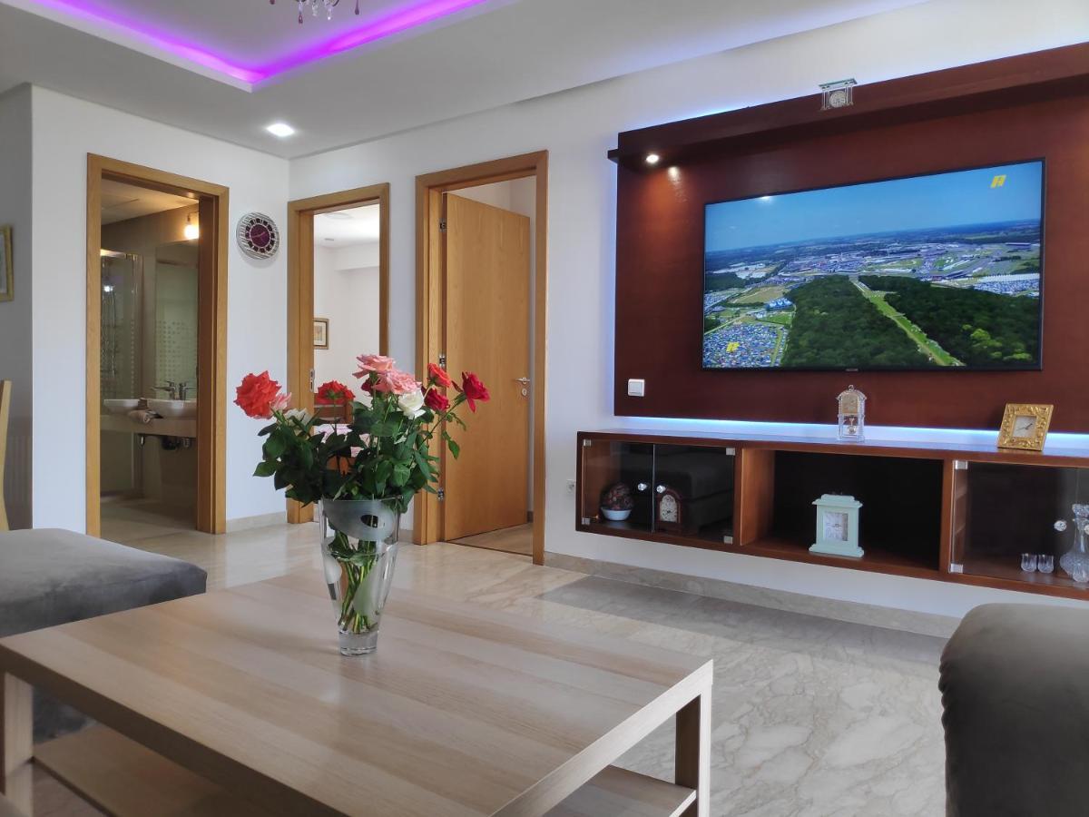 La Marina Luxury Apartment Fully Furnished Free Wifi, High Standard Residence, Amazing Prime Location Close To Restaurants, Transport, Beach And Bouregreg River 塞尔 外观 照片