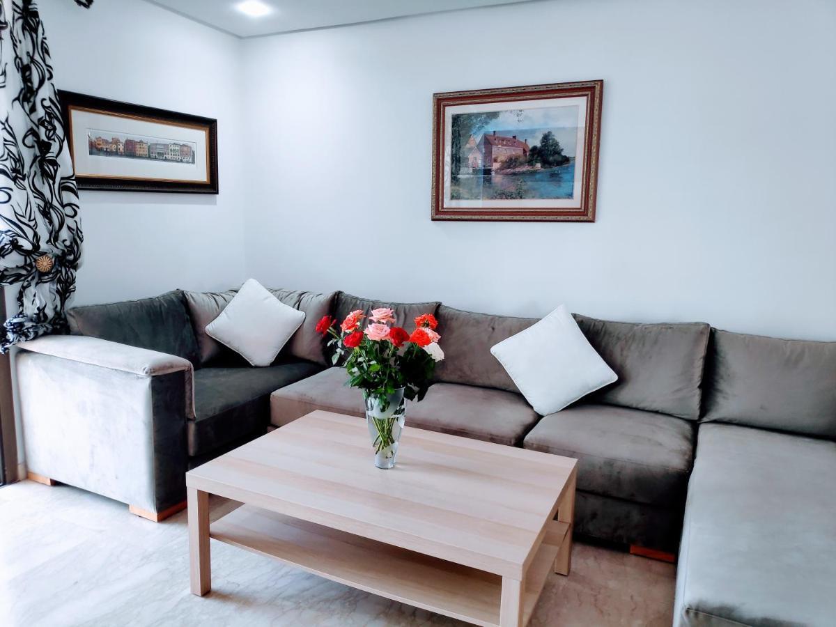 La Marina Luxury Apartment Fully Furnished Free Wifi, High Standard Residence, Amazing Prime Location Close To Restaurants, Transport, Beach And Bouregreg River 塞尔 外观 照片